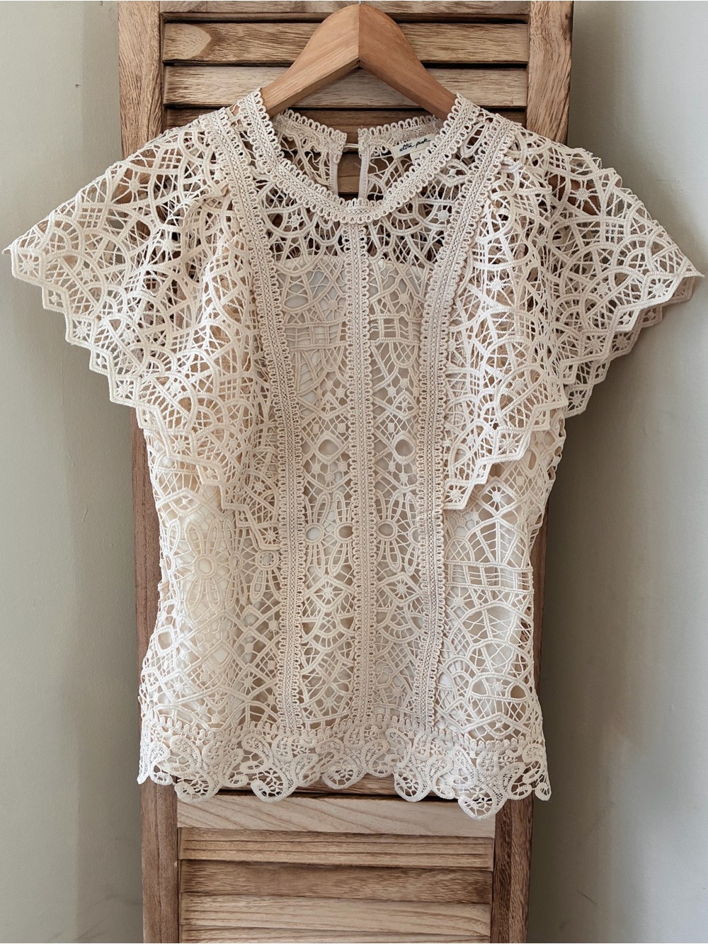 Ultra Pink Cream Lace Short Sleeve Top Scalloped Hem Boho Blouse Small